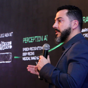 A terceira palestra do dia foi "A nova geração de Data Center para a Era do Agentic AI" com Alex Castellano