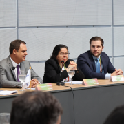 Presidente do Comsefaz Flavio Oliveira, a secretária Pricilla Santana e o assessor da Presidência do Comsefaz Matheus Menegaz