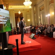 Governador Eduardo Leite Renave Usados do RS