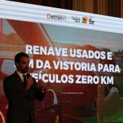 Governador Eduardo Leite no evento Renave Usados do RS