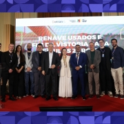 Presidente da Procergs Luiz Fernando Záchia acompanhado pela equipe técnica da empresa