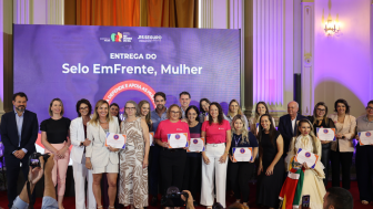 Procergs &eacute; reconhecida com o Selo EmFrente, Mulher