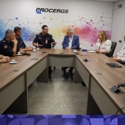 Parte da comitiva do CBMRS recebida pela Diretoria da empresa