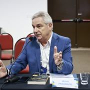  Luiz Fernando Z&aacute;chia lidera agenda estrat&eacute;gica de debates e apresenta&ccedil;&otilde;es